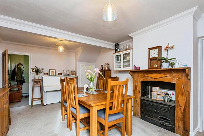 5 Bedroom Detached House For Sale In Faygate Lane, Horsham, RH12