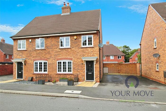3 Bedroom Semi-Detached House For Sale In Clay Avenue, Stewartby, Bedford, Bedfordshire, MK43