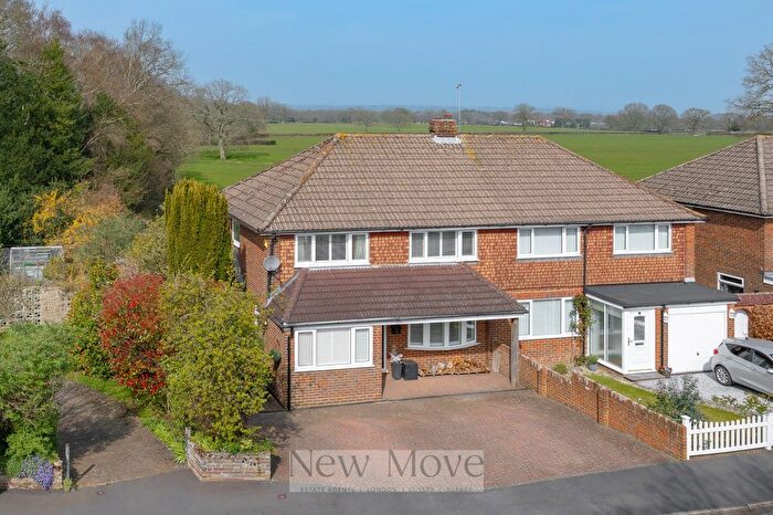 3 Bedroom Semi-Detached House For Sale In Roffeys Close, Copthorne, Crawley, RH10