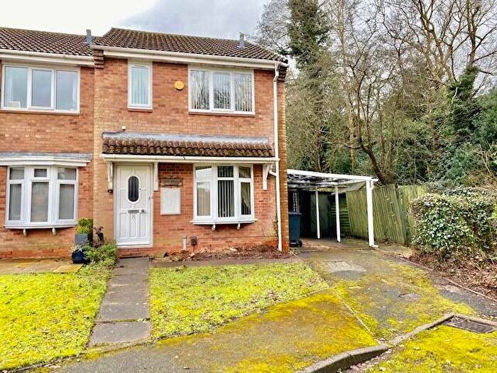 3 Bedroom End Of Terrace House For Sale In Newey Close, Birmingham, B45