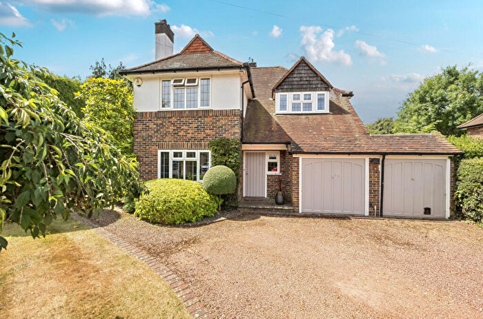 4 Bedroom House For Sale In Boxgrove Avenue, Guildford, Surrey, GU1
