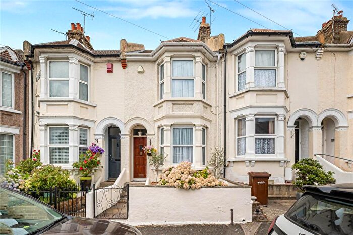 3 Bedroom Terraced House For Sale In Jersey Road, Rochester, Kent, ME2