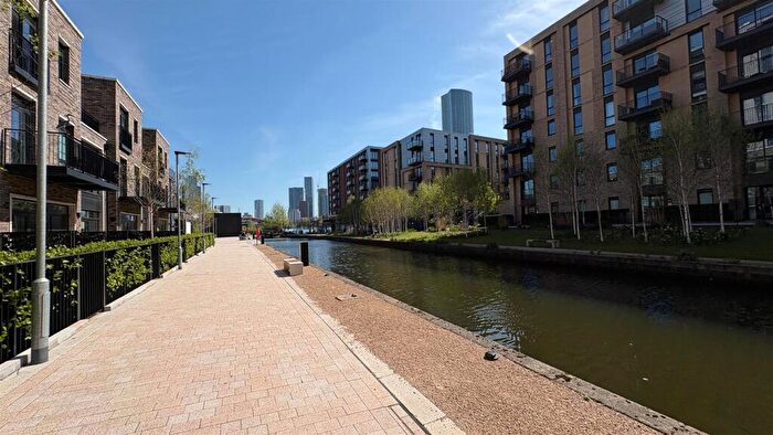 1 Bedroom Apartment For Sale In The Railings, Middlewood Locks, M5
