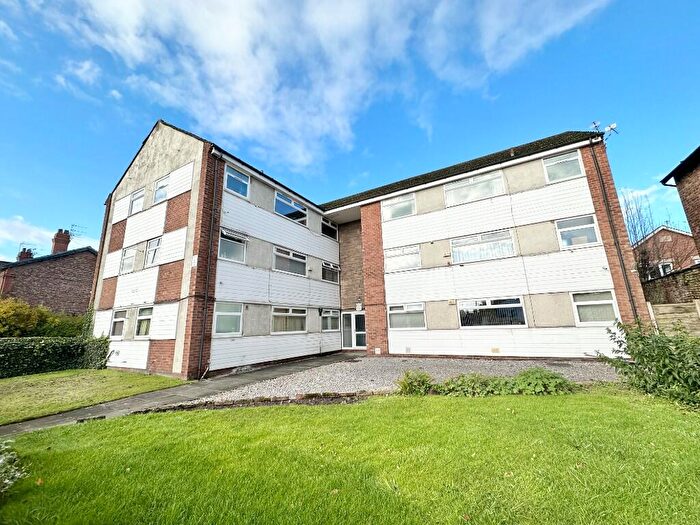 1 Bedroom Apartment For Sale In Old Hall Road, Sale, Greater Manchester, M33