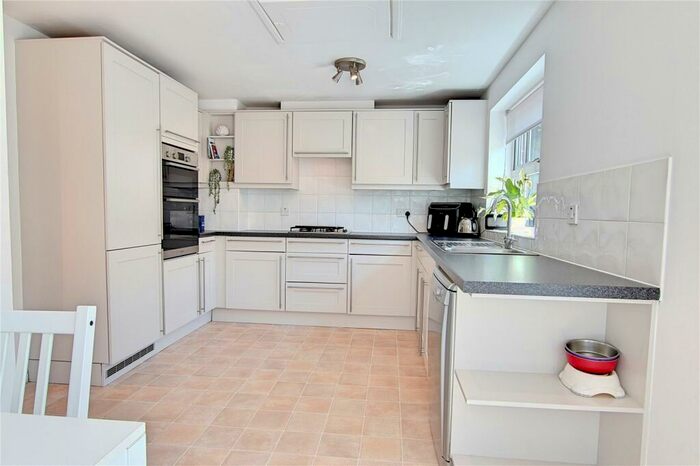 5 Bedroom Detached House For Sale In Henry Fletcher Close, Angmering, Littlehampton, West Sussex, BN16