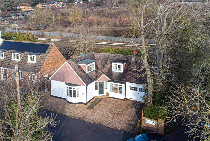 3 Bedroom Detached House For Sale In Bank Mill, Berkhamsted, HP4