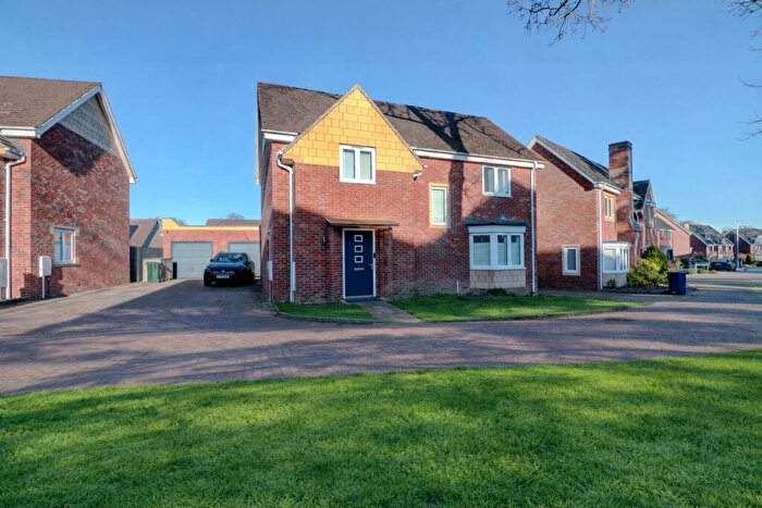 4 Bedroom Detached House To Rent In Trinity Circle, High Wycombe, Buckinghamshire, HP11