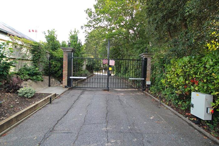 2 Bedroom Flat For Sale In Highlawn Hall, Sudbury Hill, Harrow, HA1