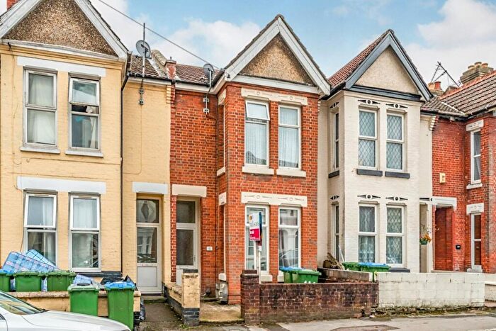5 Bedroom Terraced House To Rent In Denzil Avenue, Southampton, SO14