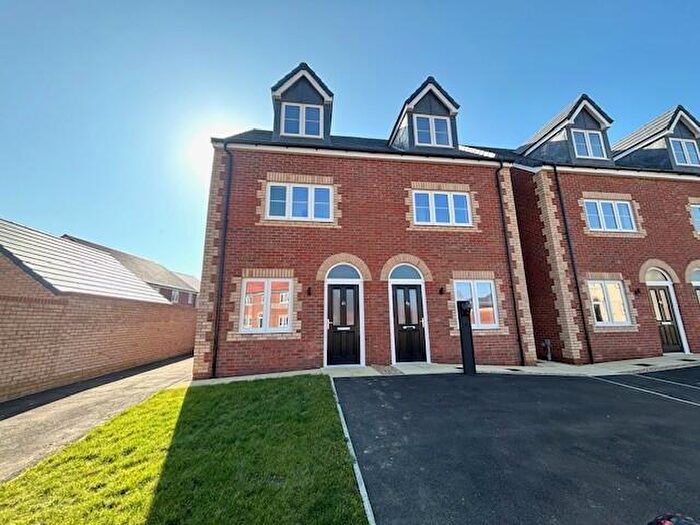 3 Bedroom Town House To Rent In Prangley Road, Downham Market, PE38