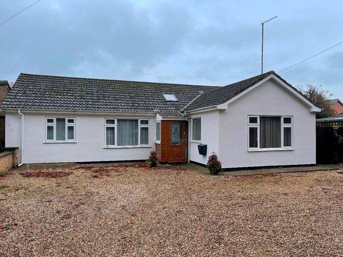 3 Bedroom Bungalow To Rent In The Bank, Parson Drove, Wisbech, PE13