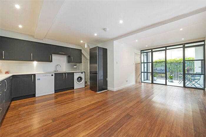 3 Bedroom Property To Rent In Hughes Mews, SW11