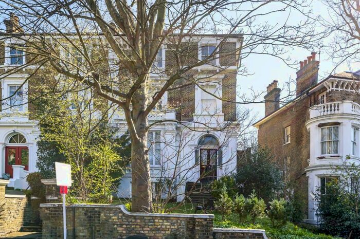 3 Bedroom Flat To Rent In Eliot Hill London, SE13