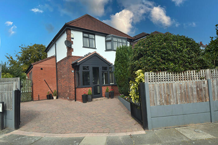 3 Bedroom Detached House For Sale In Cumberland Road, Urmston, M41