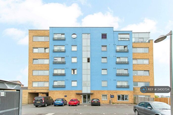 2 Bedroom Flat To Rent In Bridge House, London, SE28
