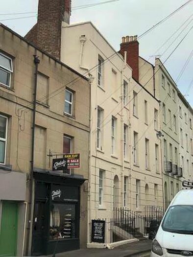 1 Bedroom Flat To Rent In Grosvenor Street, Cheltenham, GL52