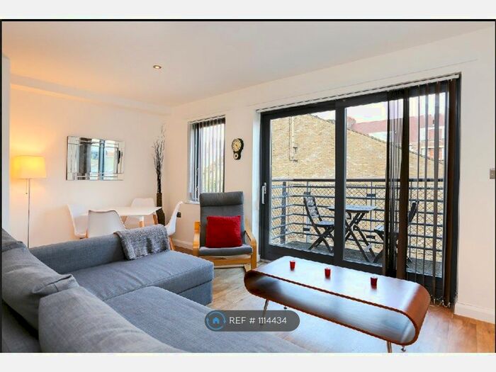 2 Bedroom Flat To Rent In Mackintosh Lane, London, E9