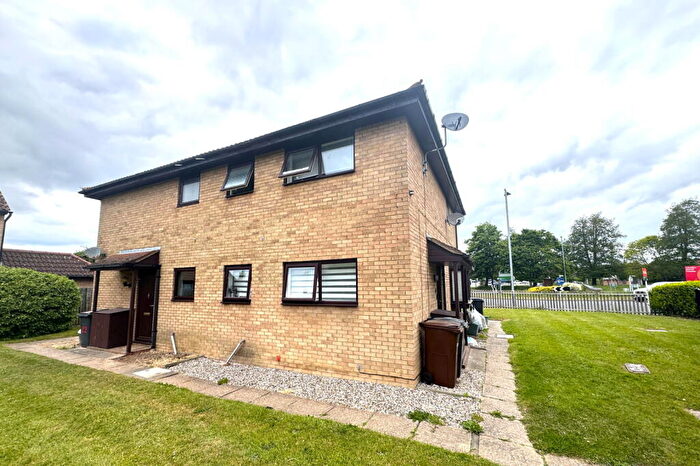 1 Bedroom Terraced House To Rent In Colyers Reach, Chelmsford, Essex, CM2