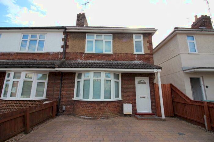 3 Bedroom Semi-Detached House To Rent In Brewster Avenue, Peterborough, PE2