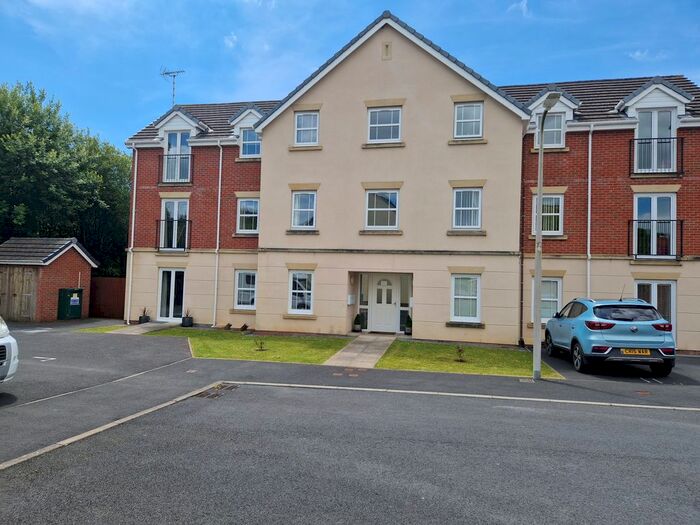 2 Bedroom Flat To Rent In Cwrt Lando, Pembrey, Burry Port, SA16