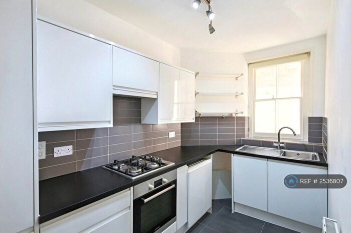 2 Bedroom Flat To Rent In Victoria Chambers, London, EC2A