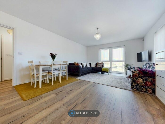 2 Bedroom Flat To Rent In Temple Hill, Dartford, DA1