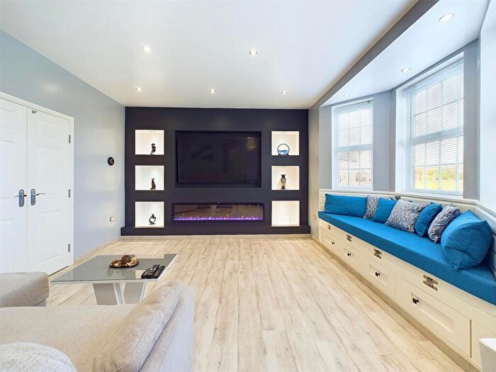 2 Bedroom Apartment To Rent In Elizabeth Way, Walsgrave, Coventry, CV2