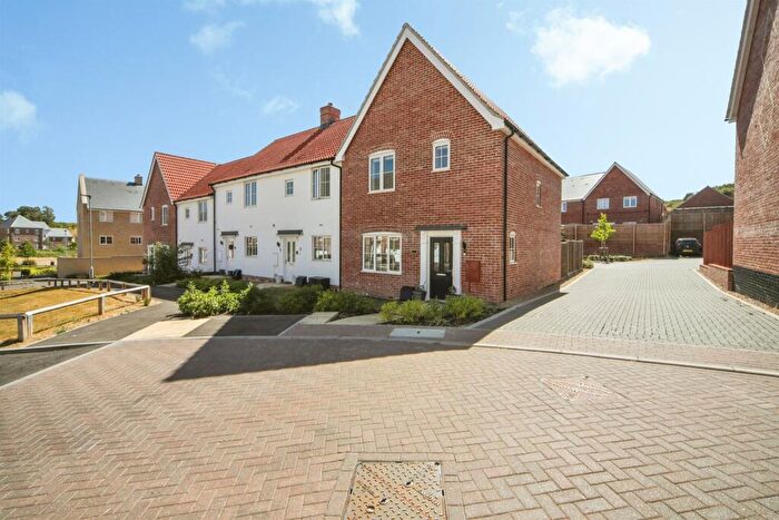 3 Bedroom Semi-Detached House For Sale In Sand Martin Way, Needham Market, Ipswich, IP6