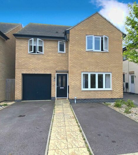 4 Bedroom Detached House To Rent In Barleyfield Way, Huntingdon, PE29