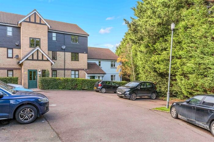 2 Bedroom Flat To Rent In Horn Book, Saffron Walden, Essex, CB11