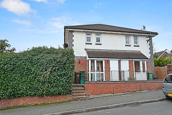 1 Bedroom Semi-Detached House To Rent In Autumn Drive, Sutton, SM2