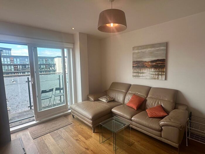 1 Bedroom Flat To Rent In Forge Square, E14