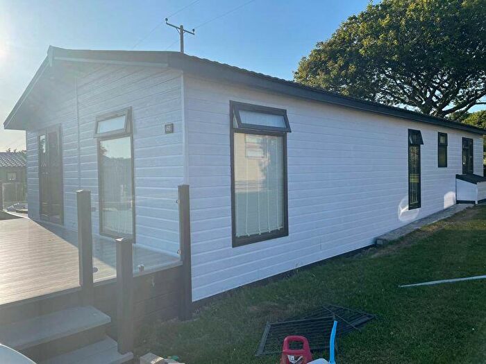 3 Bedroom Park Home For Sale In Seagrass Lodge, Gwynedd, LL53