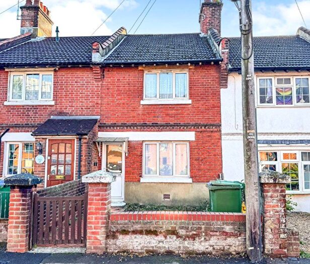 3 Bedroom Terraced House For Sale In Victoria Road, Southampton, SO19