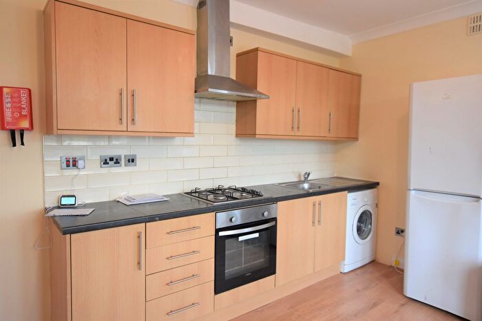 2 Bedroom Flat To Rent In London Road, Thornton Heath, CR7