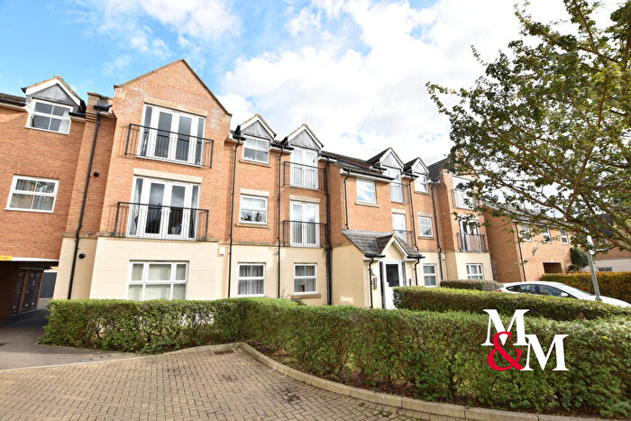 2 Bedroom Flat To Rent In Eagle Close, LU7