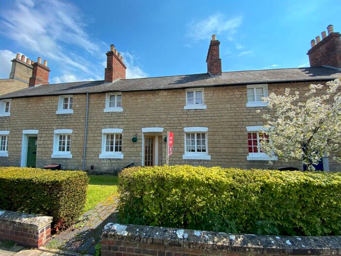 2 Bedroom Terraced House To Rent In Exeter Street, Town Centre, Swindon, SN1