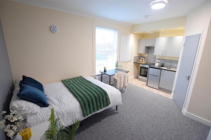Studio To Rent In Carholme Road - Studio, LN1