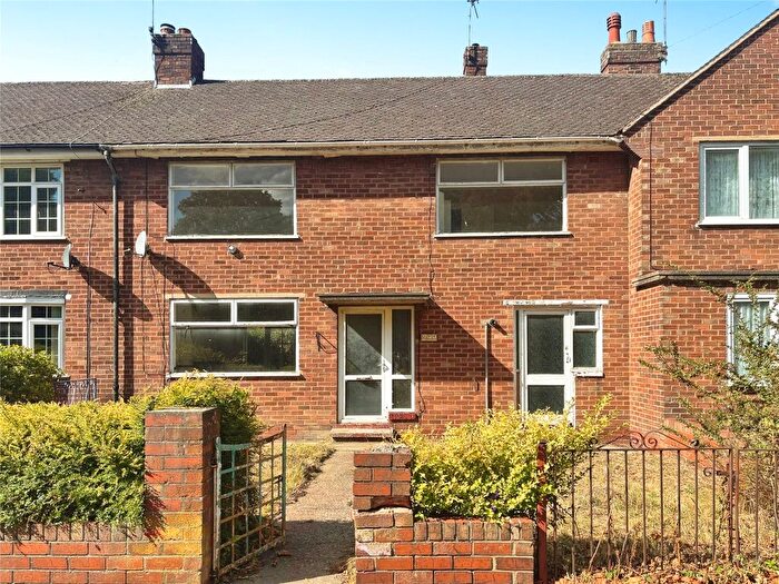 3 Bedroom Terraced House For Sale In Lonsdale Avenue, Doncaster, South Yorkshire, DN2