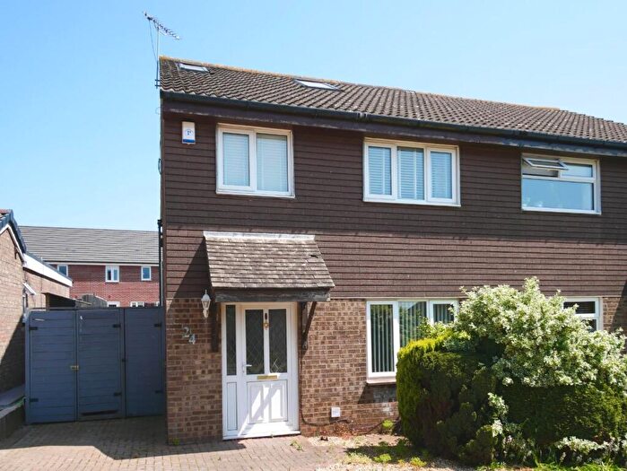 4 Bedroom Semi-Detached House For Sale In Slade Close, Sully, CF64