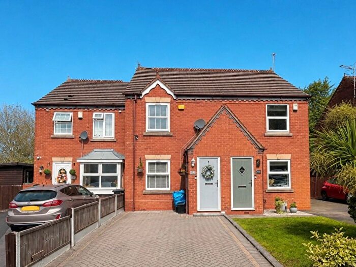 2 Bedroom Terraced House For Sale In Cardoness Place, Dudley, DY1