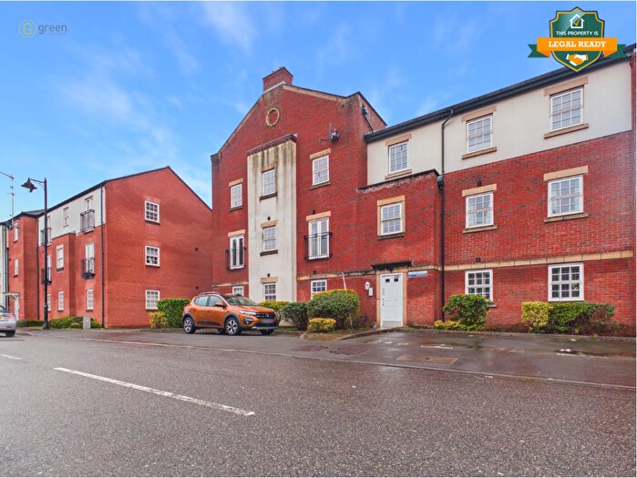 2 Bedroom Flat For Sale In Horseshoe Crescent, Great Barr, B43