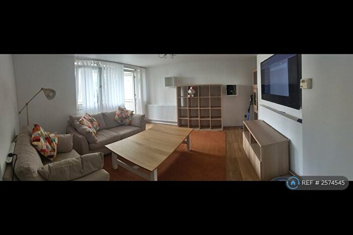 2 Bedroom Flat To Rent In Orchard Lane, Southampton, SO14