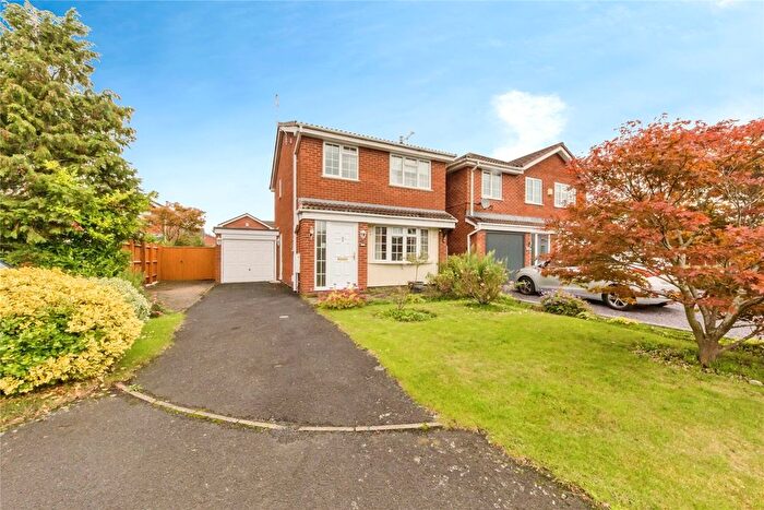 3 Bedroom Detached House For Sale In Hothersall Close, Crewe, Cheshire, CW1