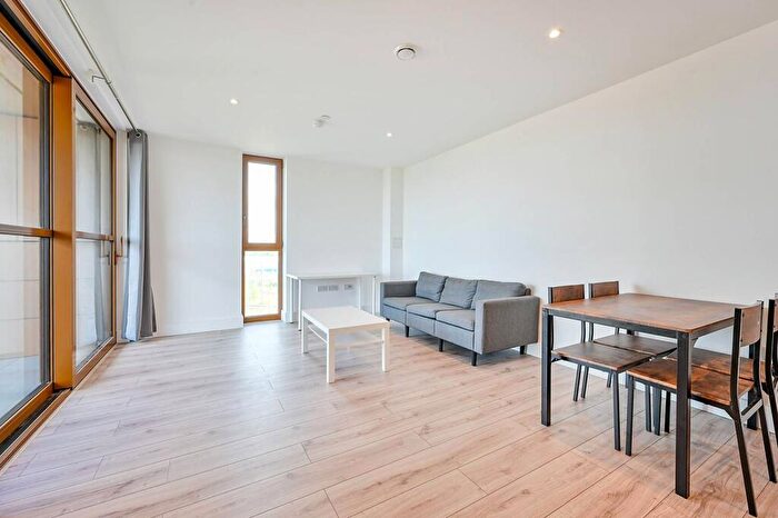 2 Bedroom Flat To Rent In Goodhall Street, Park Royal, NW10
