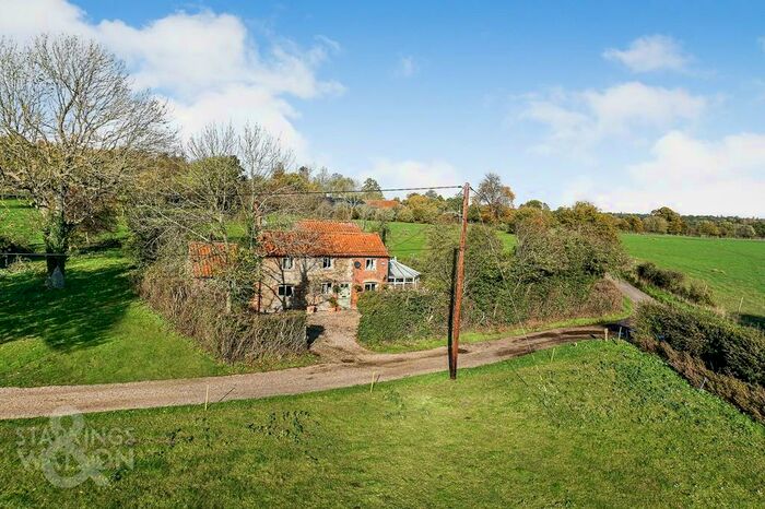 3 Bedroom Cottage For Sale In The Common, Gateley, Dereham, NR20