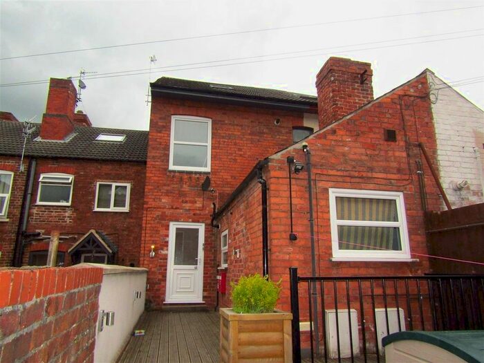 2 Bedroom Flat To Rent In Main Street, Kimberley, Nottingham, NG16