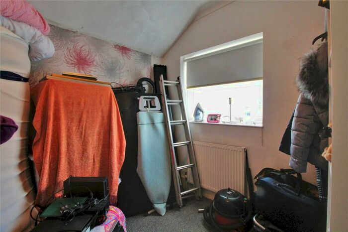 3 Bedroom Terraced House For Sale In Connaught Road, Aldershot, Hampshire, GU12