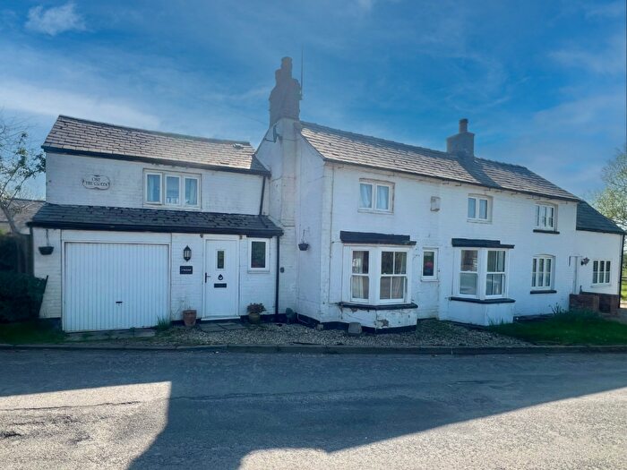 4 Bedroom Semi-Detached House For Sale In The Green, Lower Boddington, Daventry, NN11