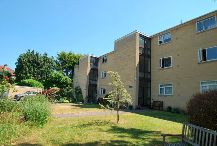 3 Bedroom Apartment To Rent In Forester Road, Bath, BA2